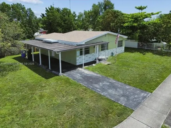 5761 SW 41st Street, West Park, FL 33023