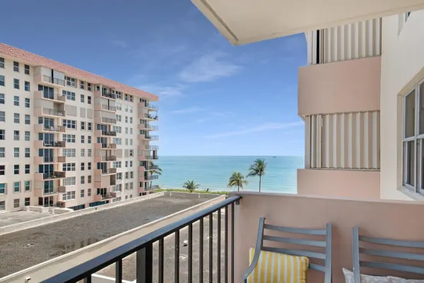 1147 Hillsboro Mile 505, Hillsboro Beach, FL 33062
