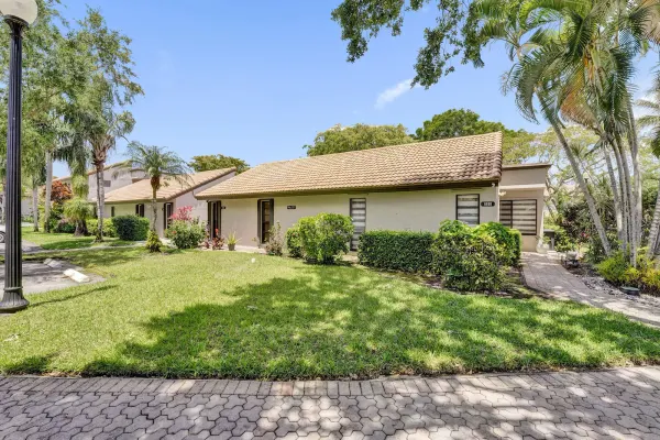 9707 N New River Canal Road 221, Plantation, FL 33324