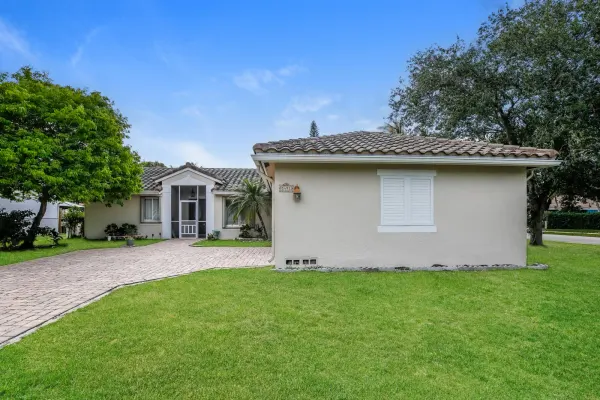 5491 NW 40th Terrace, Coconut Creek, FL 33073