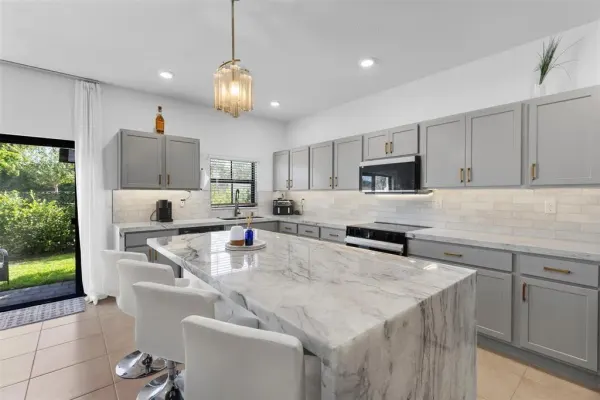 884 NW 3rd Terrace, Pompano Beach, FL 33060
