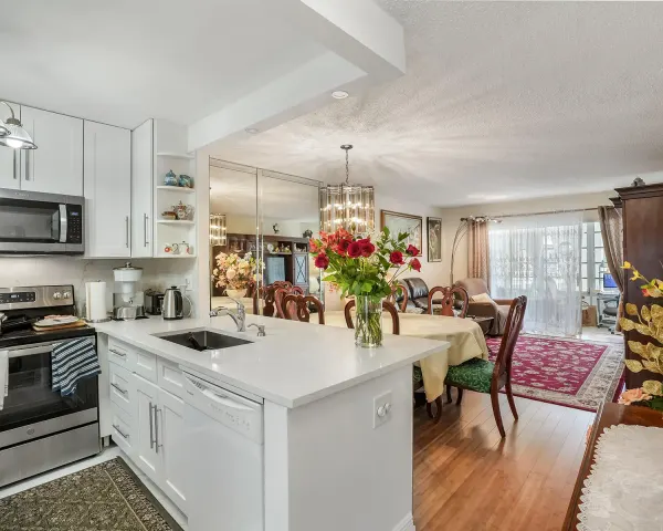 3400 NW 48th Avenue 502, Lauderdale Lakes, FL 33319