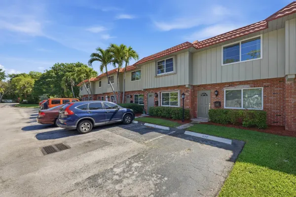 67 NE 20th Court 6h, Wilton Manors, FL 33305
