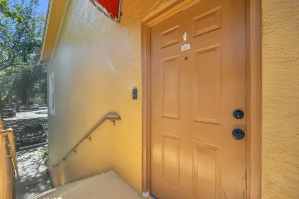 4241 San Marino Boulevard 207, West Palm Beach, FL 33409