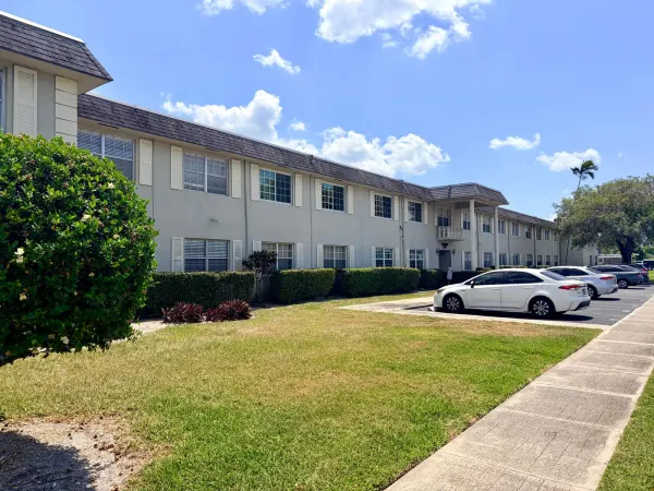 1560 Mckinley Street 115w, Hollywood, FL 33020