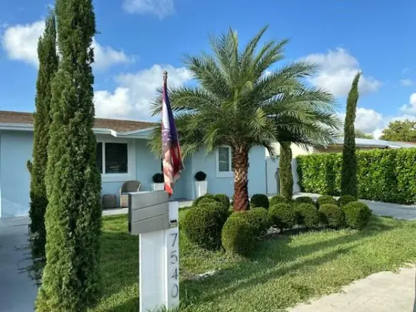 7540 Hope Street, Hollywood, FL 33024