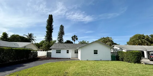 8241 NW 48th Street, Lauderhill, FL 33351