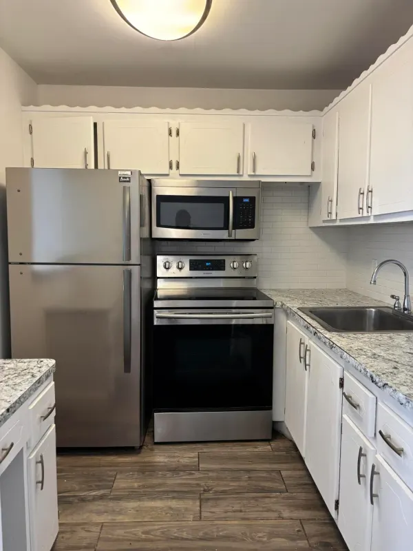 218 Windsor J, West Palm Beach, FL 33417
