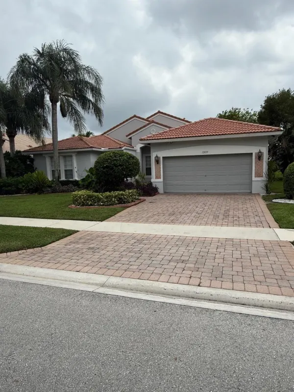 12039 Oakvista Drive, Boynton Beach, FL 33437