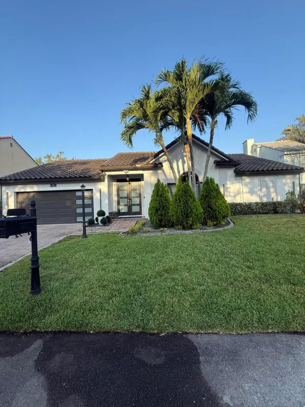 7670 NE Live Oak Drive, Coral Springs, FL 33065