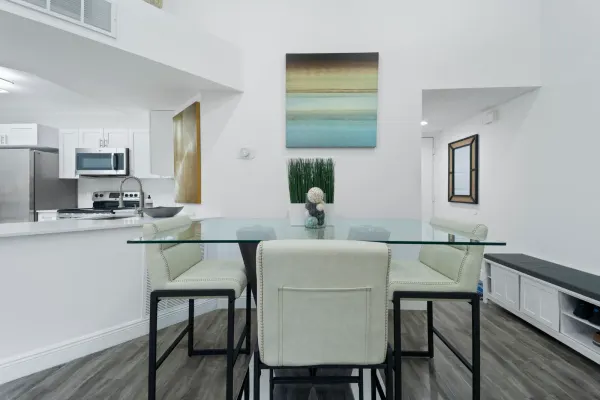 8851 Wiles Road Apt 304, Coral Springs, FL 33067