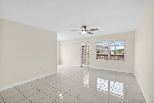 374 Brighton 374, Boca Raton, FL 33434