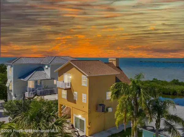 6633 Driftwood Drive, Hudson, FL, 34667
