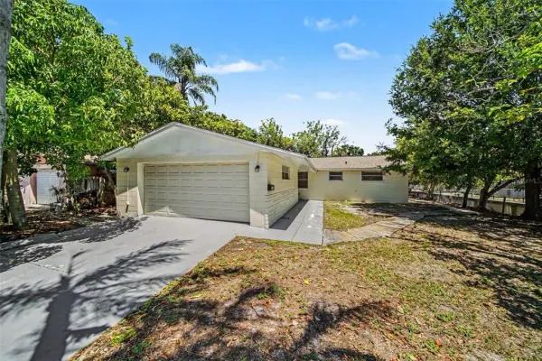 5301 82nd Avenue N, Pinellas Park, FL, 33781