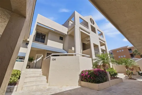 722 Pinellas Bayway S, Unit 104, Tierra Verde, FL, 33715