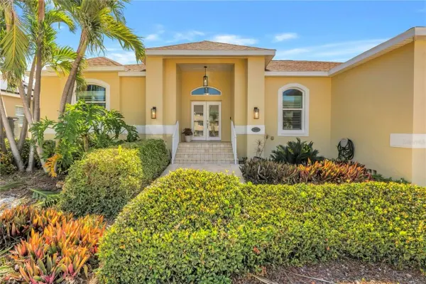 343 8th Avenue N, Tierra Verde, FL, 33715