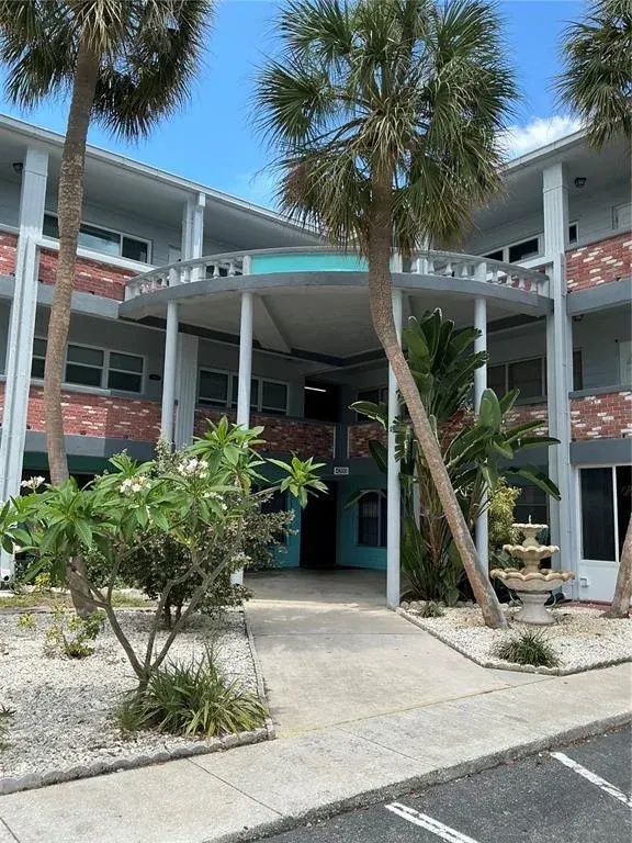 4300 58th Street N, Unit 1913, Kenneth City, FL, 33709