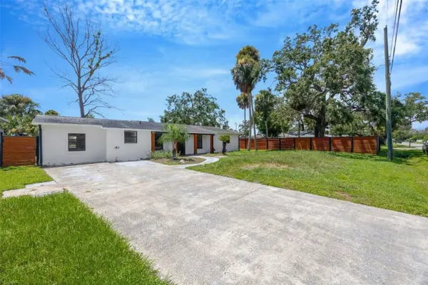 9935 River Drive, Gibsonton, FL, 33534