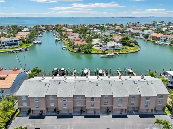 637 Pinellas Bayway, Unit 105, Tierra Verde, FL, 33715