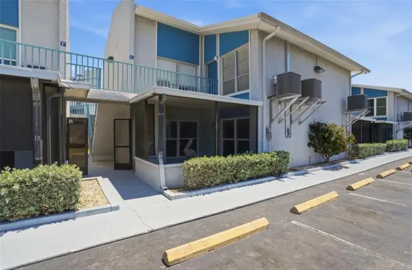 155 Medallion Boulevard, Unit E, Madeira Beach, FL, 33708