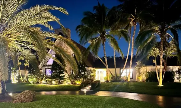 5011 Hawkhurst Avenue, Southwest Ranches, FL 33331