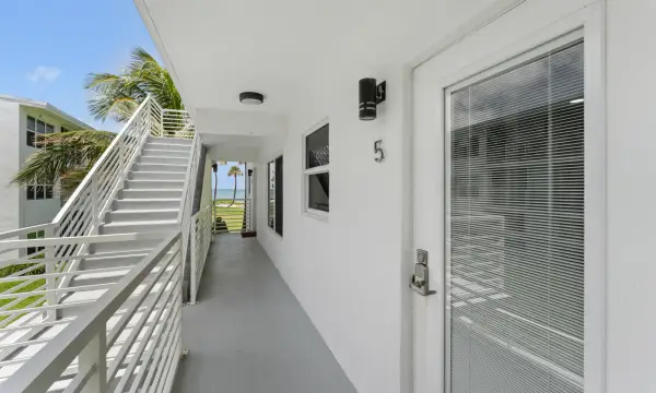 1041 Hillsboro Mile 5, Hillsboro Beach, FL 33062
