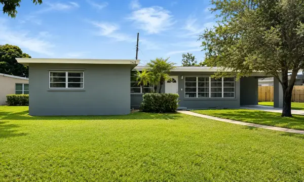 145 Greenbrier Drive, Palm Springs, FL 33461