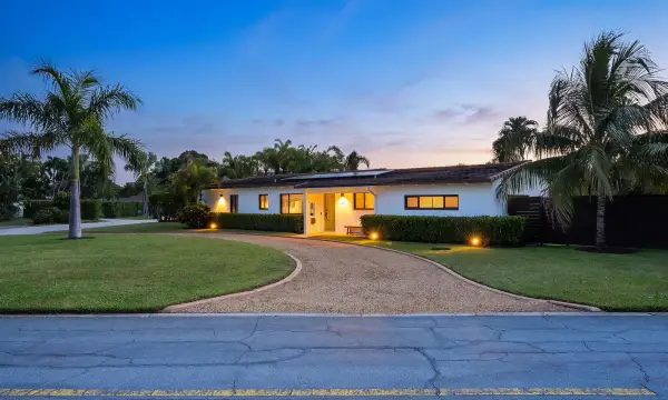 310 Orange Way, West Palm Beach, FL 33405