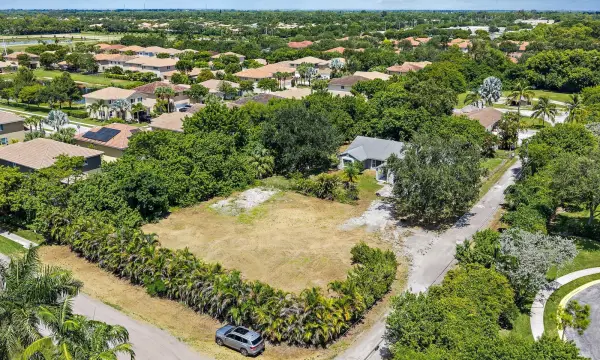 4833 Nash Trail, Lake Worth, FL 33463