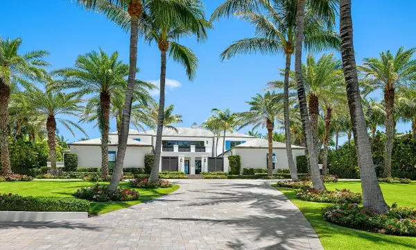6161 N Ocean Boulevard, Ocean Ridge, FL 33435