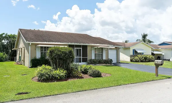 7184 Pine Manor Drive, Lake Worth, FL 33467