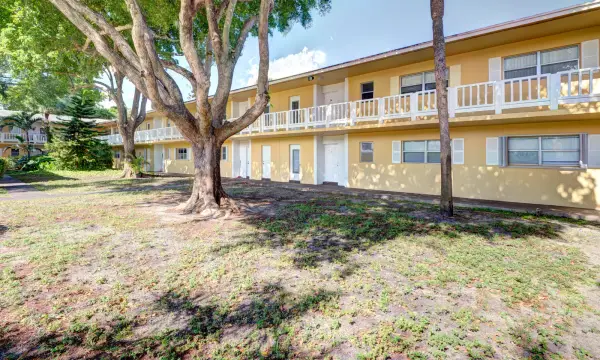 420 SE 2nd Avenue 23, Deerfield Beach, FL 33441