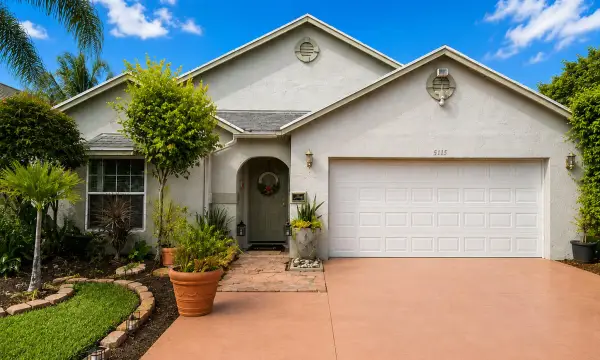 5115 Foxhall Drive S, West Palm Beach, FL 33417