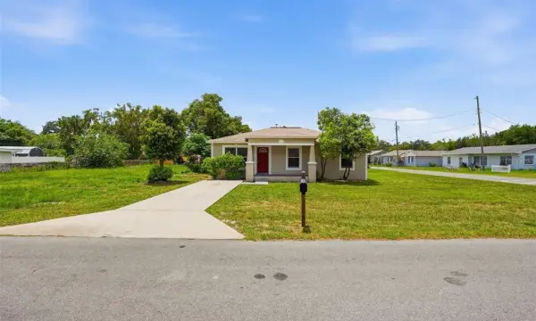 5331 5th Street, Zephyrhills, FL, 33542