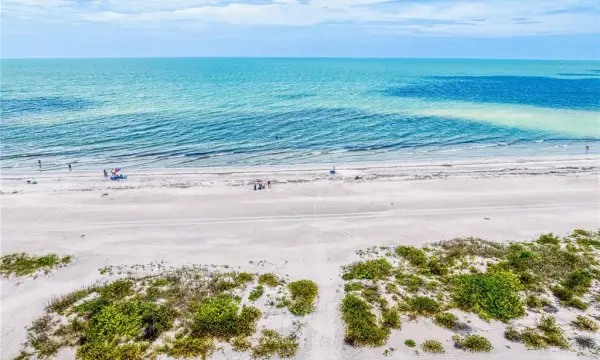 1250 Gulf Boulevard, Unit 302, Clearwater Beach, FL, 33767