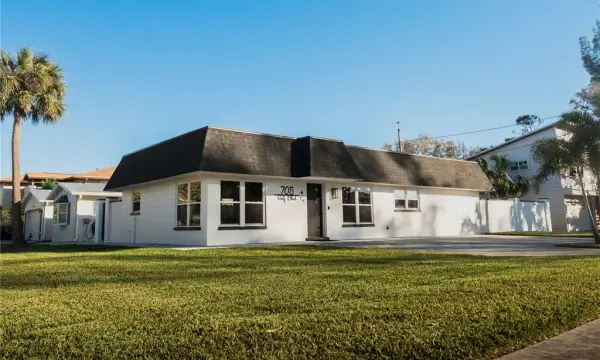 705 Gulf Boulevard, Belleair Beach, FL, 33786
