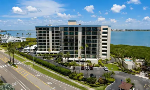 1501 Gulf Boulevard, Unit 305, Clearwater Beach, FL, 33767